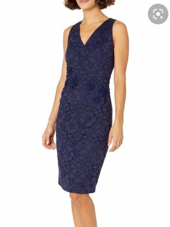 Maggy London Dresses & Skirts - Maggy London lace midi dress